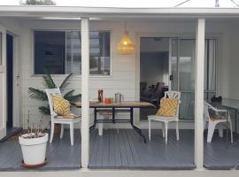 Sunny Central Parkvale home, hotel v destinaci Hastings