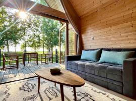 Ritopia Glamping, hotel v destinaci Kovilj