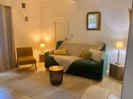 Studio au coeur d'un Mas