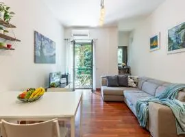 Deluxe & Elegant Apt with all Comfort and View