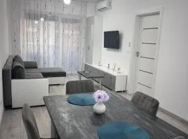 ADORA 3 Luxury
