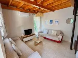 Wooden Loft 3min Walk to Beach