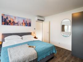 URBAN ISLAND I Riverside Apartments: Viyana'da bir otel