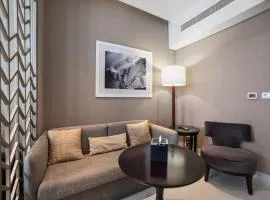 Canal Bliss Balcony View