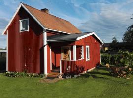 Lilla Huset - mitt i lugnet norr om Mora, hotel a Mora