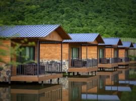 Moretoni Lake Resort, rezort v destinaci Napareuli