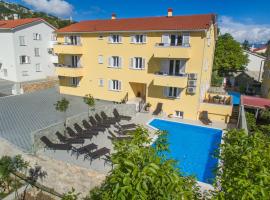 Apartments Gorica 2, four-star hotel in Baška