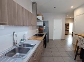 Charmant logement de Qualité - Centre ville de Millau, viešbutis mieste Mijo