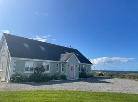 Atlantic View Cottage, hotel v destinaci Mountnugent