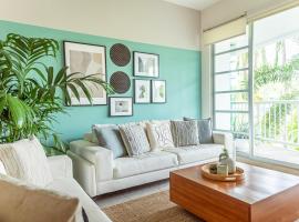 Departamento Mayan Lakes T2 - Albercas, club de playa, tenis, pádel y más, hotel with hot tubs in Acapulco