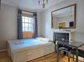 Piccadilly West End Studio