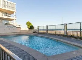 2 Bedroom Seaview, Holiday Apartment, Lagoon Beach