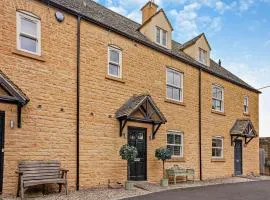 4 Bed in Bourton-on-the-Water 62039