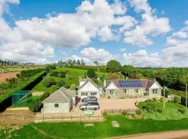 6 Bed in St Andrews 89572