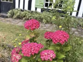 La typique longére normande de néville