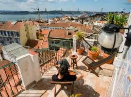 Olympo Shared flat with Amazing River view