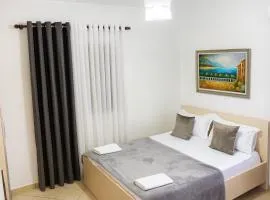 Deni's Family Apartment in New BLVD