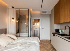Bathtub and View 21st Floor The WAW Sawa
