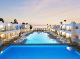 Eleni Holiday Resort, hotel con estacionamiento en Pafos