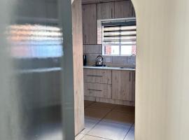 Elyon Suites, ξενοδοχείο σε Κέμπτον Παρκ