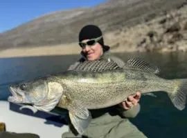 Kamp Bilecko Jezero Ribolov