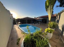 Casa para eventos e acomodações，位于戈亚尼亚的酒店