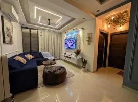 Sukhasan Retreat Chic 2BHK Retreat with Jacuzzi