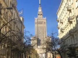 Super Central flat with balcony and view of the Palace -50m from MARRIOTT Hotel