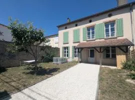 Maison de caractère au calme - FR-1-611-118