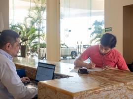 Playa Blanca Premier Unit 1302, Hotel in San Carlos