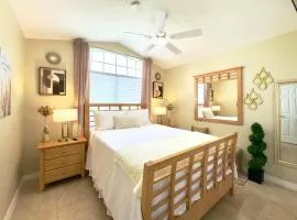 Cozy Private Apartment - Stylish & Spotless