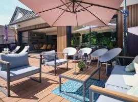 Paris Garden River residence