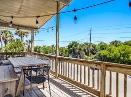 Beachfront Condo with Deck & Beach Boardwalk