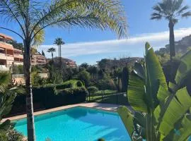Appartement moderne dans une résidence avec piscine