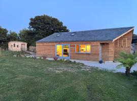 Ocean Heart Studio- Luxury, Rural Retreat, chalet de monta&ntilde;a en Wendron
