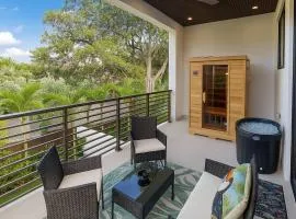 Jungle Serene Lux Home with Pool Sauna Ice Bath