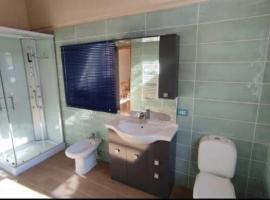La Libellula, hotel v destinaci Piano di Follo