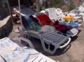 Kra&scaron;ići apartmani Bozic, מלון עם בריכה בקראסיצ'י