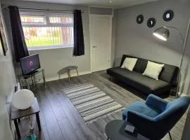 Self-contained 1 bedroom flat