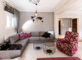 Mary's Modern and Elegant apartment