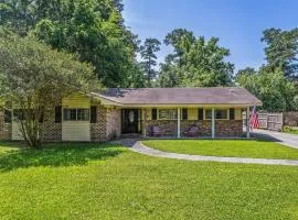 Private Pool & Fenced Yard - Sassy in the Sun