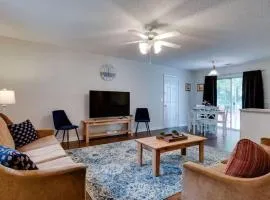 Near Gardens & Downtown - Stay At a Coastal-Haven!