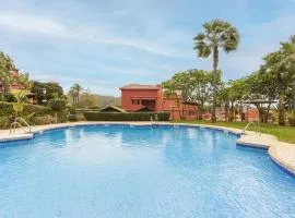 Stylish 2-Bed Apartment with Large Terrace & Pool