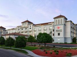 Woolley's Classic Suites, butični hotel v Aurori