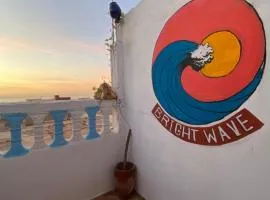 Bright Wave Surfhouse