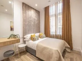 Luxe City Stay With Free Gym & Pet Friendly Perfect For Business & Families By The Pocklington - The Graduate Suite