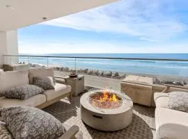 Oceanfront Penthouse Amazing Views