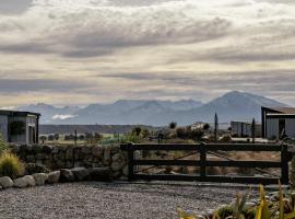 Eight On Jackson - Luggate Holiday Home, hotel in Cromwell