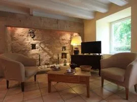 Maison spacieuse avec grande cour et terrasse, parfait pour familles, proche St-Paulien et Allègre. - FR-1-582-306