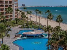 The Amazing Corner Oceanfront Condo